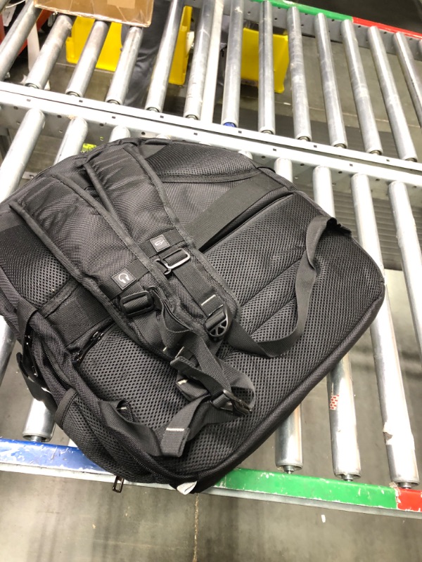 Photo 3 of Generic Backpack