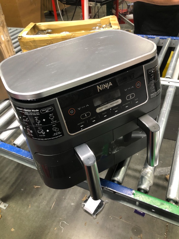 Photo 3 of **for parts- won't turn on****  Ninja DZ201 Foodi 8 Quart 6-in-1 DualZone 2-Basket Air Fryer with 2 Independent Frying Baskets, Match Cook & Smart Finish to Roast, Broil, Dehydrate & More for Quick, Easy Meals, Grey
