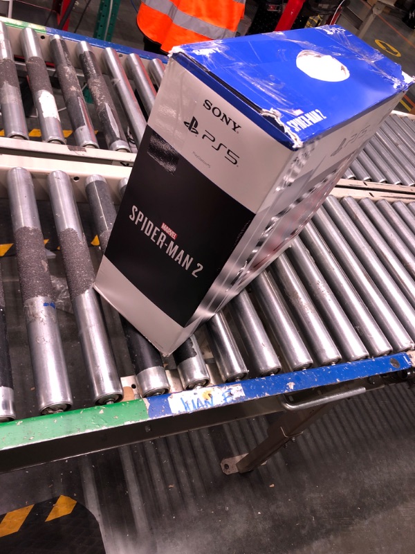 Photo 1 of ** FOR PARTS ONLY ** TURNS ON **  PlayStation 5 Console