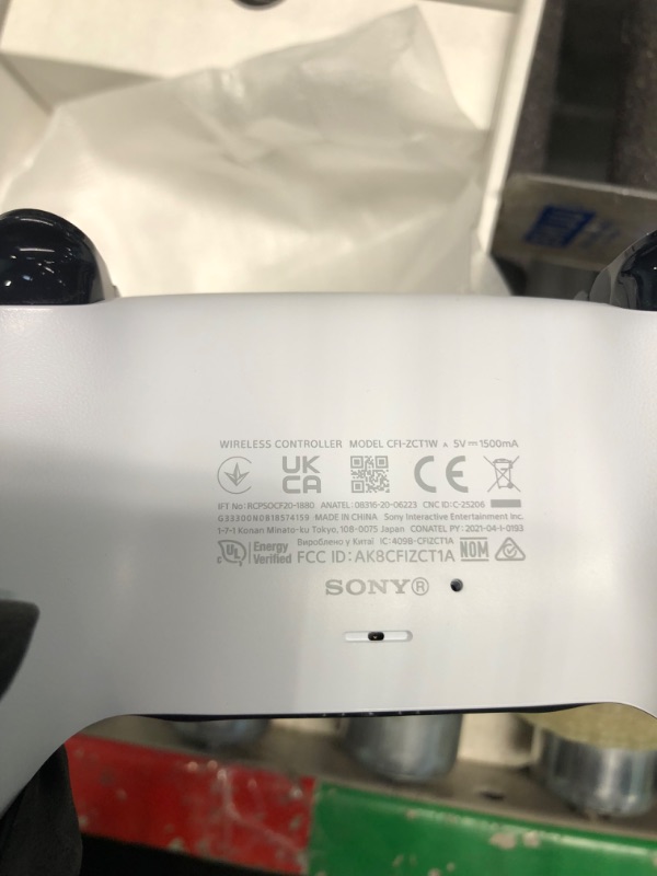 Photo 6 of ** FOR PARTS ONLY ** TURNS ON **  PlayStation 5 Console
