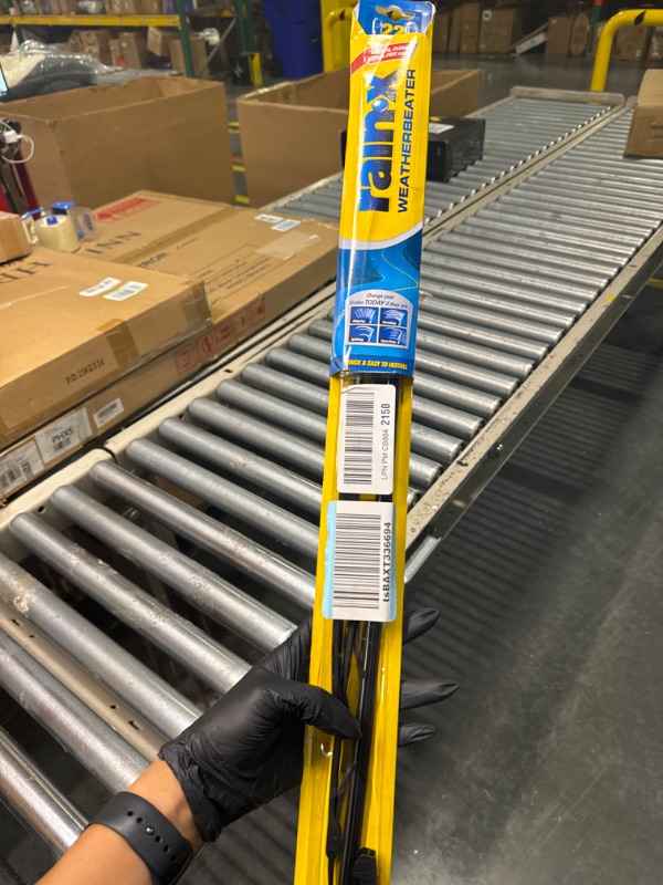 Photo 1 of Rain-X 22&#34; Weatherbeater Wiper Blades
