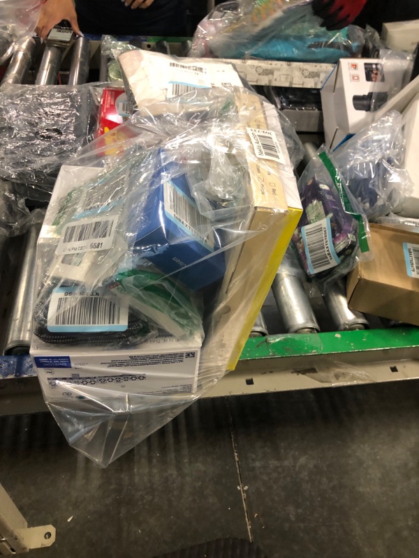 Photo 1 of Consumer Electronics (10 Pack) 
As is/ No Returns