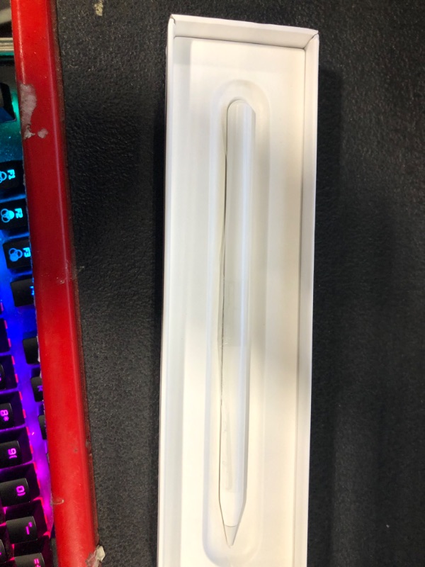 Photo 2 of Apple Pencil (2nd Generation)