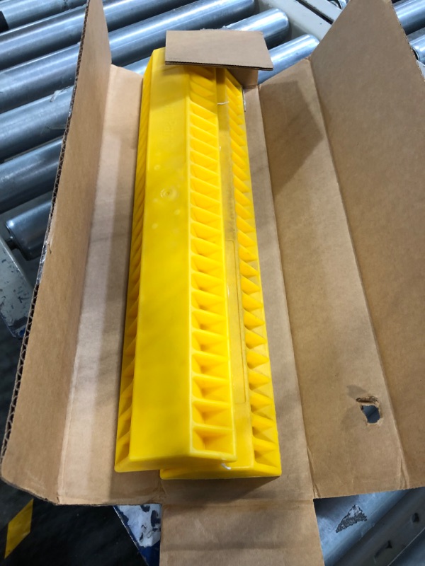 Photo 3 of **USED**  Camco AccuPark Vehicle Parking Aid | Easy Install for Stress-Free Parking | Yellow | 2-Pack (44441)