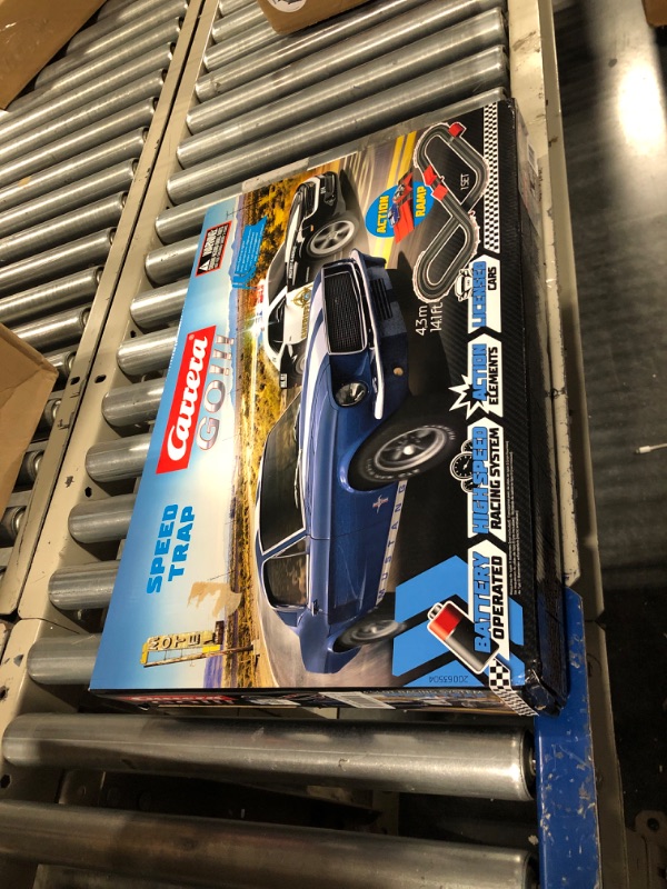 Photo 1 of Carrera 63504 Speed Trap Battery Operated 1:43 Scale Slot Car Racing Track Set with Jump Ramp
