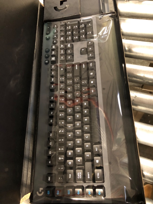 Photo 1 of Logitech G613 LIGHTSPEED Wireless Mechanical Gaming Keyboard, Multihost 2.4 GHz + Blutooth Connectivity - Black