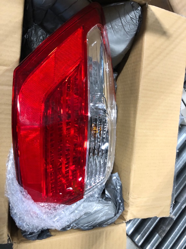 Photo 3 of For 2013-2015 Honda Accord Rear Tail Light Driver Side Outer HO2804101 EX|LX|Sport | 33550-T2A-A01