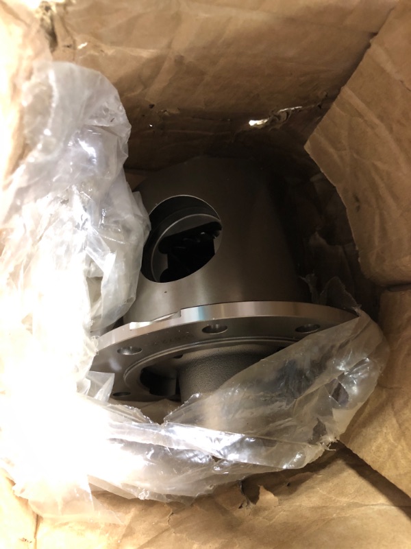 Photo 1 of Eaton 913A561 Detroit Truetrac 8.8" 31 Spline Differential for Ford