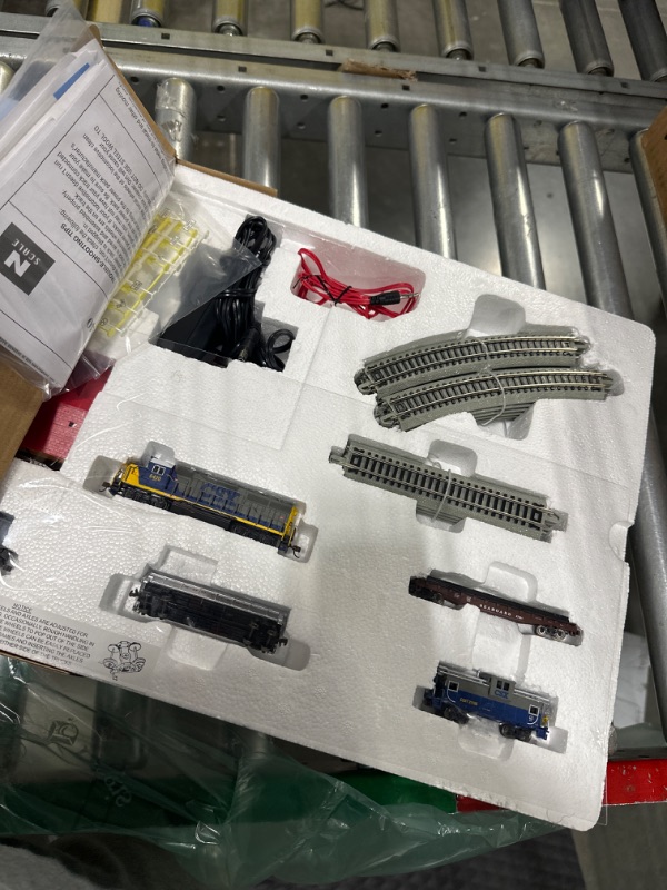 Photo 3 of Bachmann Trains - Freightmaster Ready To Run 60 Piece Electric Train Set - N Scale