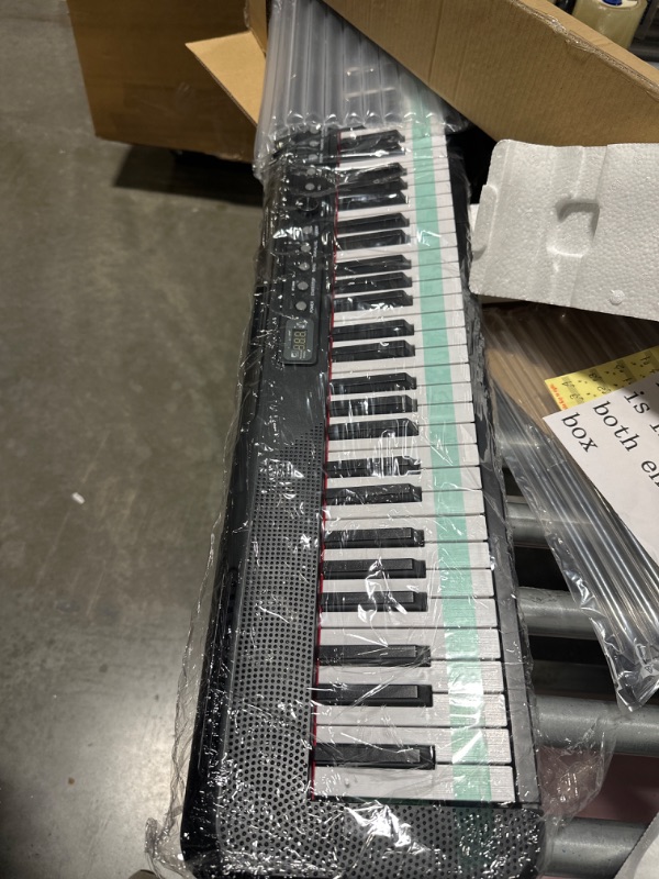 Photo 1 of Keyboard Piano