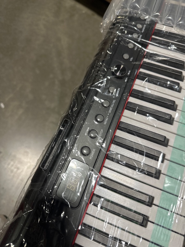 Photo 1 of Keyboard Piano