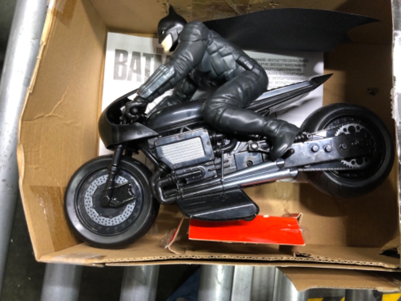 Photo 3 of DC Comics, The Batman Batcycle RC with Batman Rider Action Figure, Official Batman Movie Styling, Kids Toys for Boys and Girls Ages 4 and Up