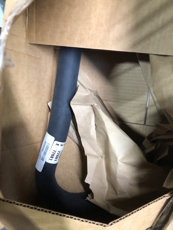 Photo 3 of Dayco 72681 Curved Radiator Hose