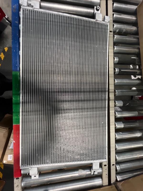 Photo 2 of A/C Condenser for Kenworth T2000, T700, T800 / Peterbilt 367, 384, 386, 387, 388, 389, 587 QR