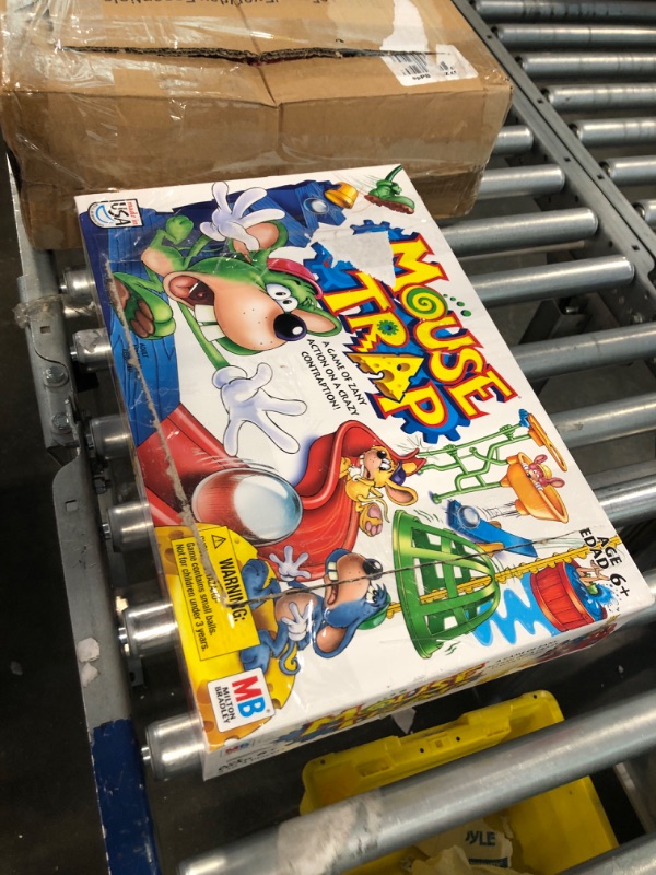 Photo 2 of ********* NOT COMPLETE SET******* Mouse Trap Kids Board Game, Family Board Games for Kids, Kids Games for 2-4 Players, Family Games, Kids Gifts, Ages 6 and Up (Amazon Exclusive) Standard Mouse Trap