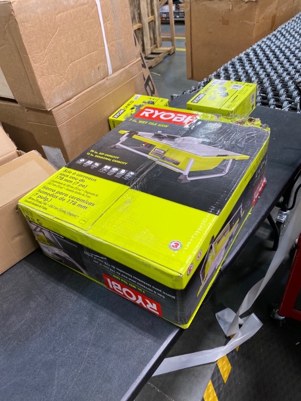 Photo 3 of Ryobi WS722 7 Inch 4.8 Amp Portable Tabletop Wet Tile Saw with Miter Guide and Induction Motor (New Open Box)