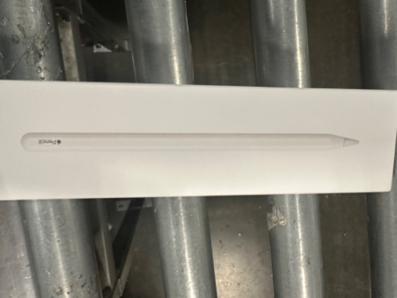 Photo 2 of Apple Pencil (2nd Generation)