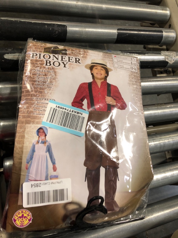 Photo 1 of CHCO - PIONEER BOY - SMALL
