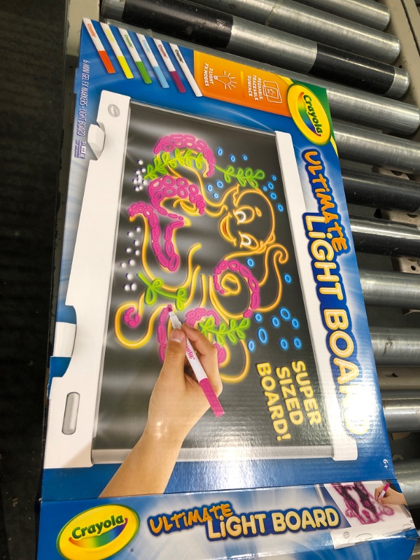 Photo 1 of Crayola 11.5&#34; x 18&#34; Ultimate Light Board