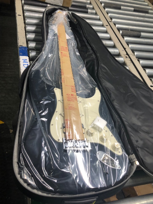 Photo 4 of Donner 39 Inch Electric Guitar, Seeker Series DST-400 Solid Alder Body Electric Guitar for Intermediate & Pro Players, Single Coil Split System & Tremolo Bridge, Bonus Bag, Cable, Strap DST400-Transparent Alder Body Void Black