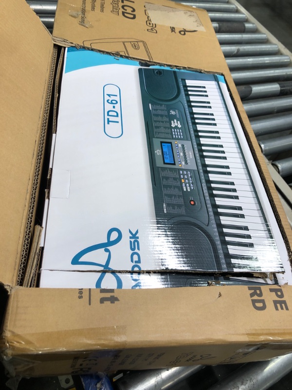 Photo 3 of AODSK Keyboard Piano for Beginners Electric Keyboard 61Key With LCD Display Kit for Professional,255 Sounds,Microphone,3.5mm Jack and 24 Demo Songs