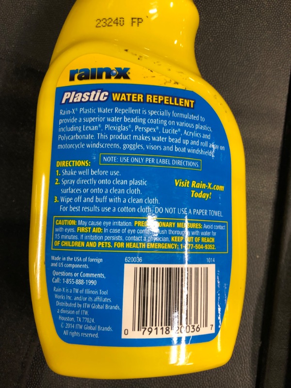 Photo 1 of Rain-X 620036 Plastic Treatment - 12 fl. oz. Pack of 1