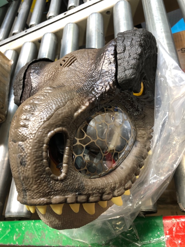 Photo 3 of ?Jurassic World Dominion Dinosaur Mask Tyrannosaurus Rex Chomp N Roar with Motion and Sounds, T Rex Costume for Kids Role-Play ???? Frustration Free Packaging