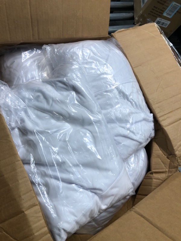 Photo 1 of 6 Pack 5FT Spandex Table Skirts for Round Table Washable Table Covers White Stretch Tablecloth Wrinkle Resistant Fitted Table Skirts for Banquet,Wedding,Party,Restaurant,Events (White) White 6
