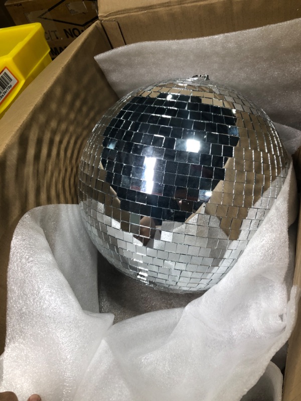 Photo 2 of 1 Pcs Large Disco Ball Set Silver Mirror Disco Balls Reflective Ball with Hanging Ring Party Hanging Ornament Decoration for Stage Club Ballroom Dance Hall Wedding Prom Props (12'', 8'', 6'', 4'')