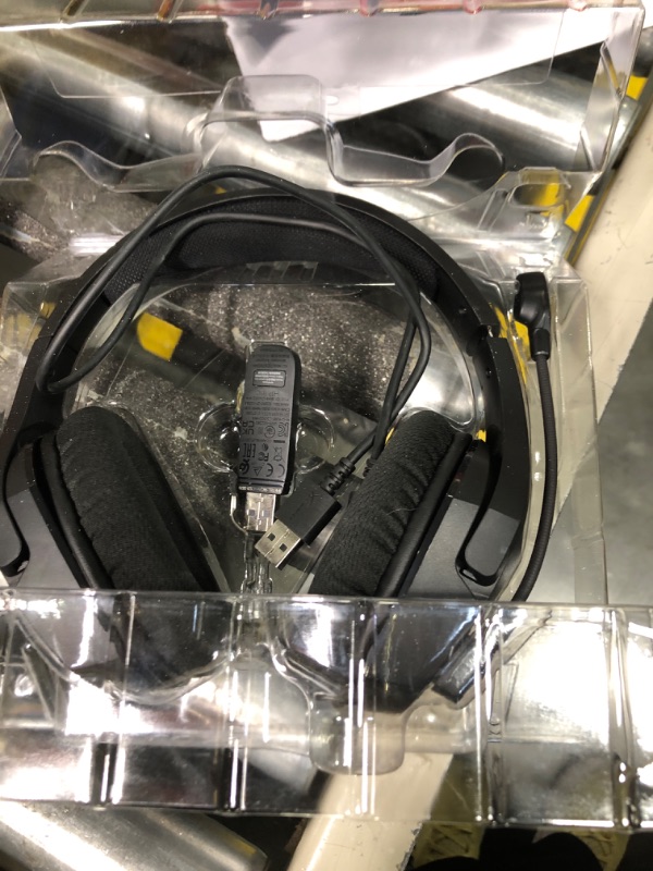 Photo 1 of HyperX Cloud Stinger Core – Wireless Lightweight Gaming Headset, DTS Headphone:X spatial audio, Noise Cancelling Microphone, For PC, Black Black Wireless Stinger Core