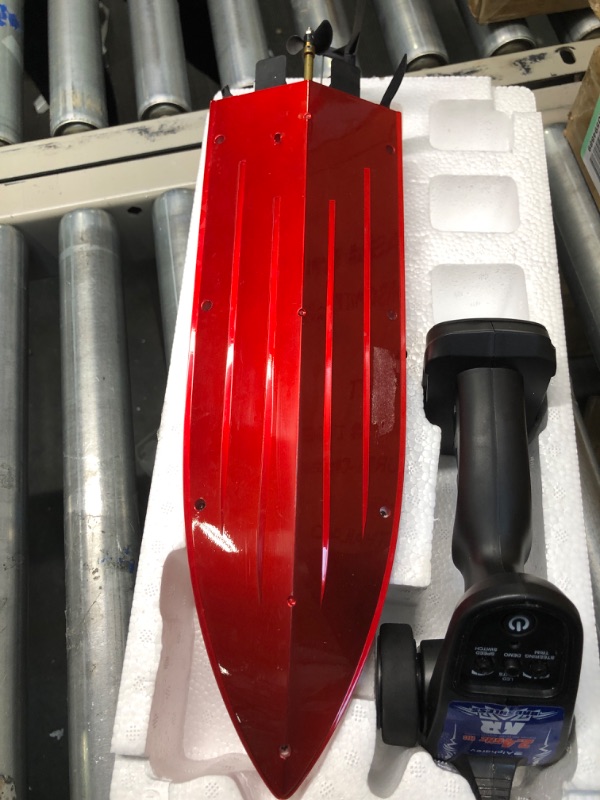Photo 1 of ALPHAREV RC Boat R608 Brushless RC Boats for Adults, 35+KMH Fast Remote Control Boat with Rechargeable Battery for Lakes and Sea Red
***No rechargeable battery*** 