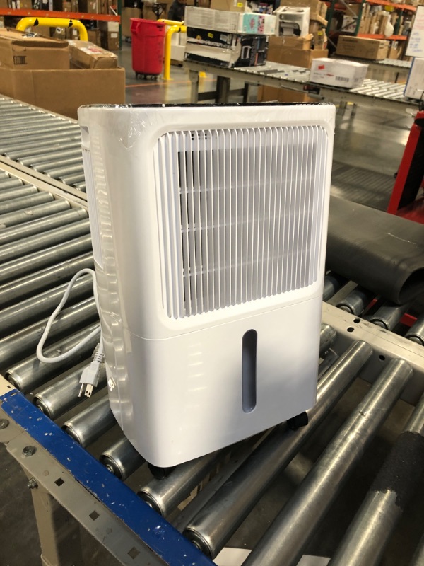 Photo 4 of 30 Pint Dehumidifiers for Home with Drain Hose, VEAGASO 2,500 Sq.Ft Dehumidifier for Basement, Large Room, Bathroom, Three Operation Modes, Intelligent Humidity Control, Dry Clothes, 24HR Timer
***Used, but in good condition and functional*** 