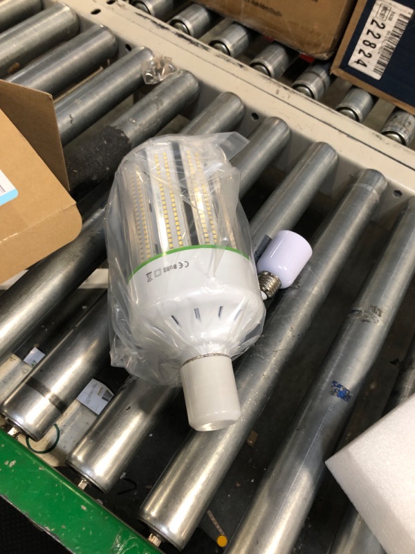 Photo 3 of 1000W Equivalent LED Corn Bulb, 300W E39 Mogul Base,42,000 Lumen Replacement Metal Halide/HID/HPS,5000K Daylight for Garage Warehouse Parking Light
