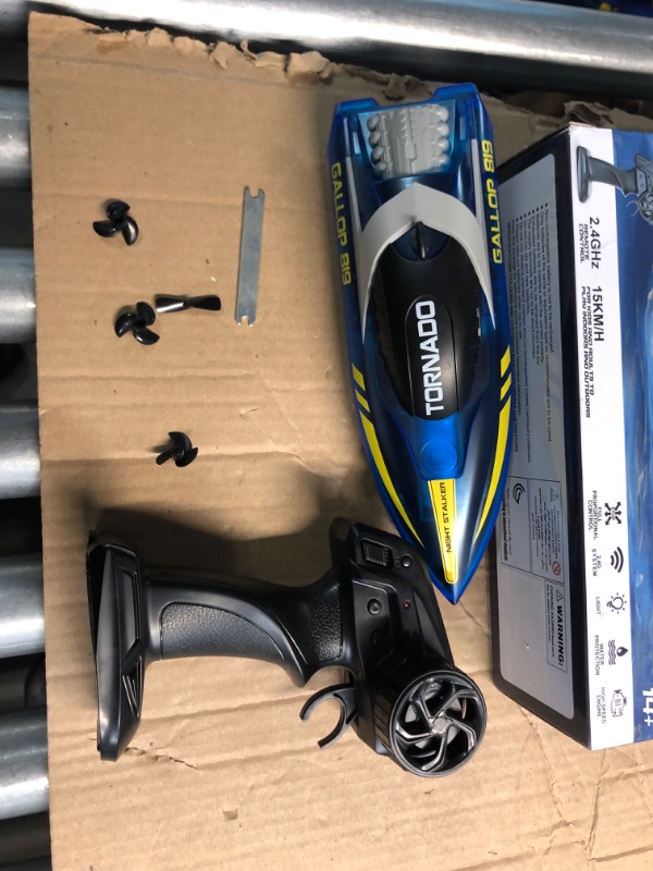 Photo 1 of **FOR PARTS ONLY**(NON REFUNDABLE)
RANFLY RC Boat for Kids, 15+ MPH Fast Remote Control Boat with LED Lights, 2.4G RC Electric Boats Pool and Lakes Toys for Adults