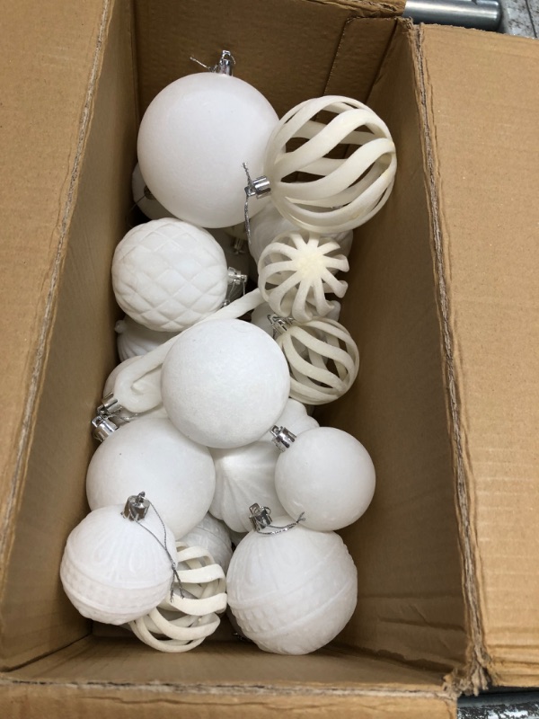 Photo 2 of ***USED - SOME ARE DISCOLORED AND CRUSHED***
Senjie Velvet Christmas Balls Bulk Flocked Christmas Tree Ball Ornaments Plastic Balls Xmas Hanging Ornaments Christmas Tree Decor White