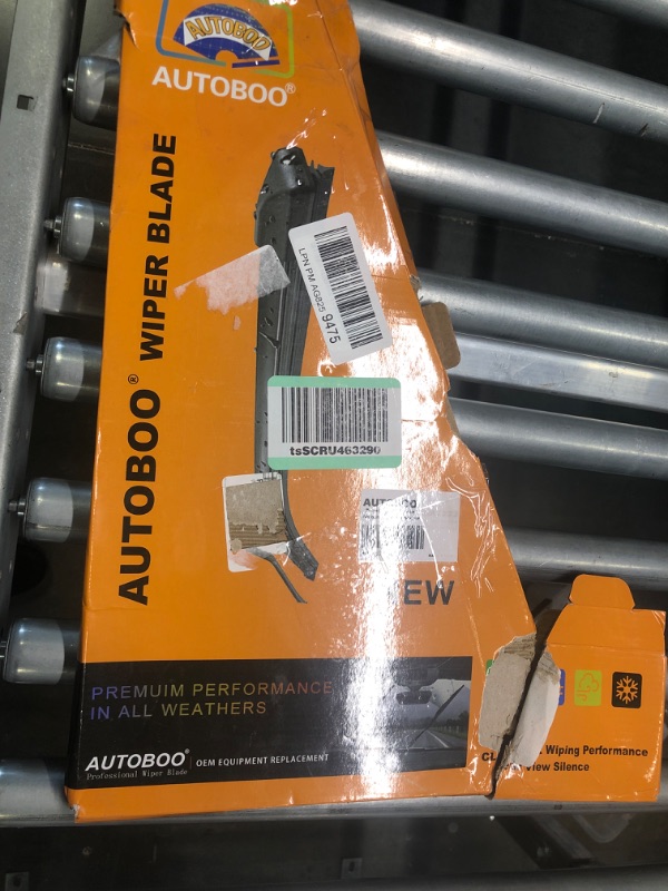 Photo 1 of AUTOBOO OEM Quality 22" + 22" Premium All-Seasons Durable Stable And Quiet Windshield Wiper Blades 2 Pack (pair for front windshield) 22"+22"
