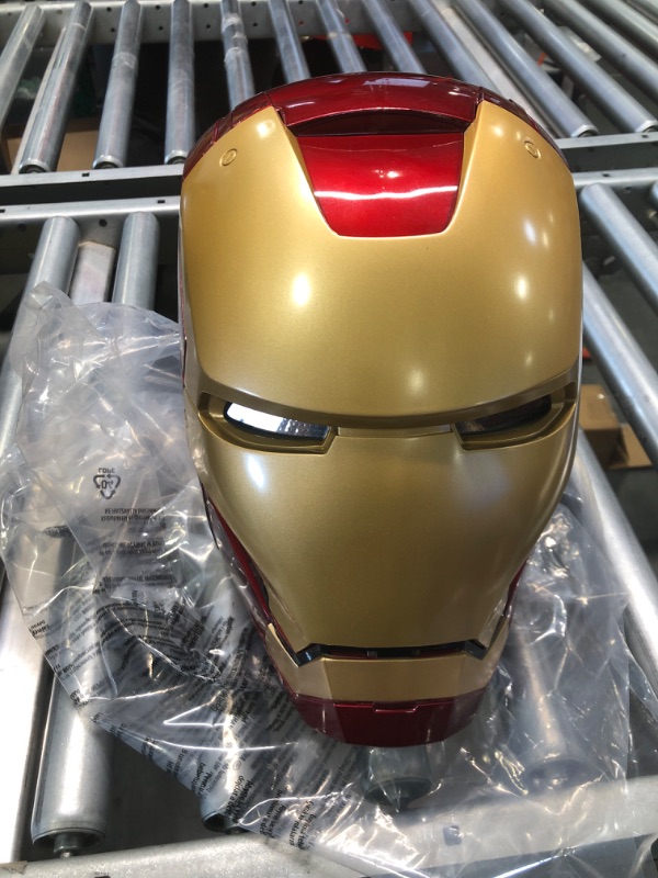 Photo 3 of Avengers Marvel Legends Iron Man Electronic Helmet - Multicolor Characters