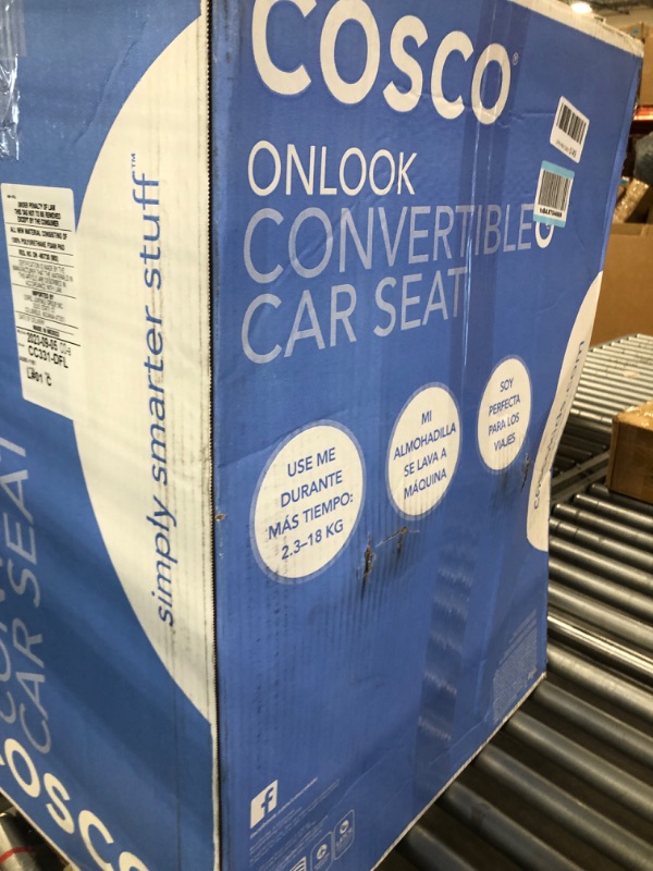 Photo 1 of Cosco Onlook 2-in-1 Convertible Car Seat, Rear-Facing 5-40 pounds and Forward-Facing 22-40 pounds and up to 43 inches, Black Arrows