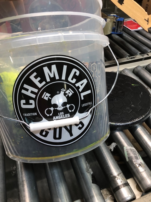 Photo 1 of Chemical Guys Ultimate Scratch-Free Detailing Bucket And Accessories Car Wash Kit

*** missing the shampoo *** 