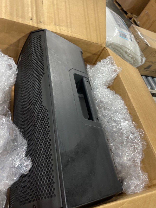 Photo 1 of Alto Professional TS410 - 2000W 10" Powered PA Speaker with 3 Channel Mixer, Bluetooth Streaming, Wireless Loudspeaker linking, DSP and Alto App New Model with Bluetooth 10" woofer

*** MISSING CHARGER *** 