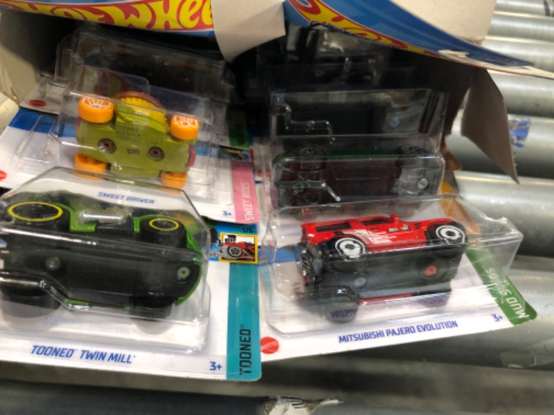 Photo 3 of Hot Wheels Black Box 16 Die-Cast Toy Cars or Trucks in 1:64 Scale, Mix F, Chance for Treasure Hunt or Super Treasure Hunt Car (Styles May Vary) BOX F