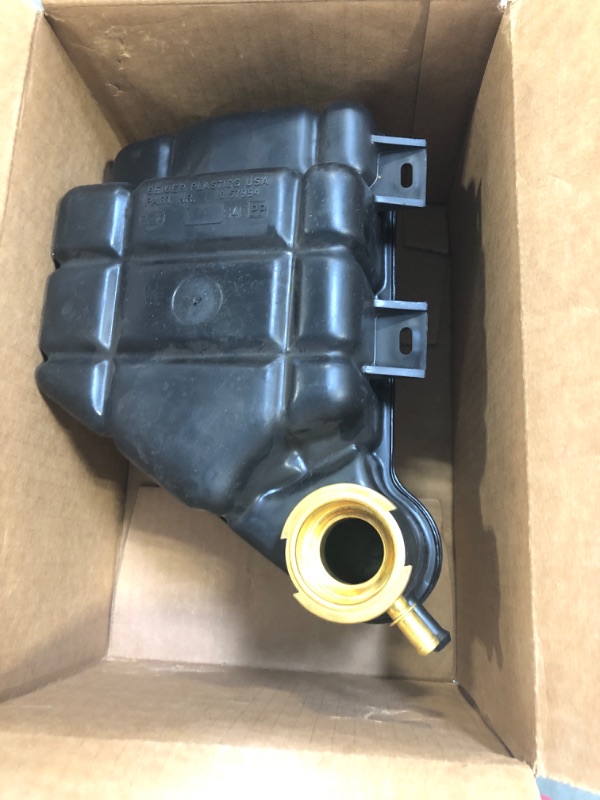 Photo 2 of GM Genuine Parts 10157994 Radiator Surge Tank