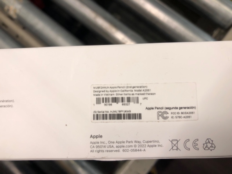 Photo 2 of Apple Pencil (2nd Generation)