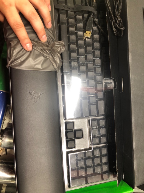 Photo 3 of RAZER ORNATA Expert: Mecha-Membrane - Individually Backlit Mid-Height Keys - Leatherette Wrist Rest - Gaming Keyboard - Gaming Keyboard (RZ03-02041800-R3U1)