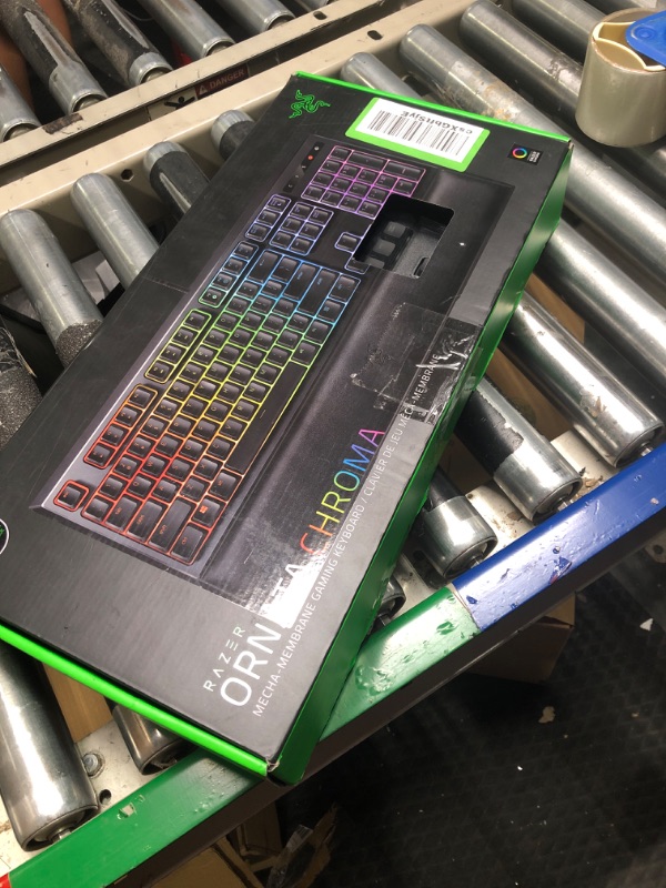 Photo 2 of RAZER ORNATA Expert: Mecha-Membrane - Individually Backlit Mid-Height Keys - Leatherette Wrist Rest - Gaming Keyboard - Gaming Keyboard (RZ03-02041800-R3U1)