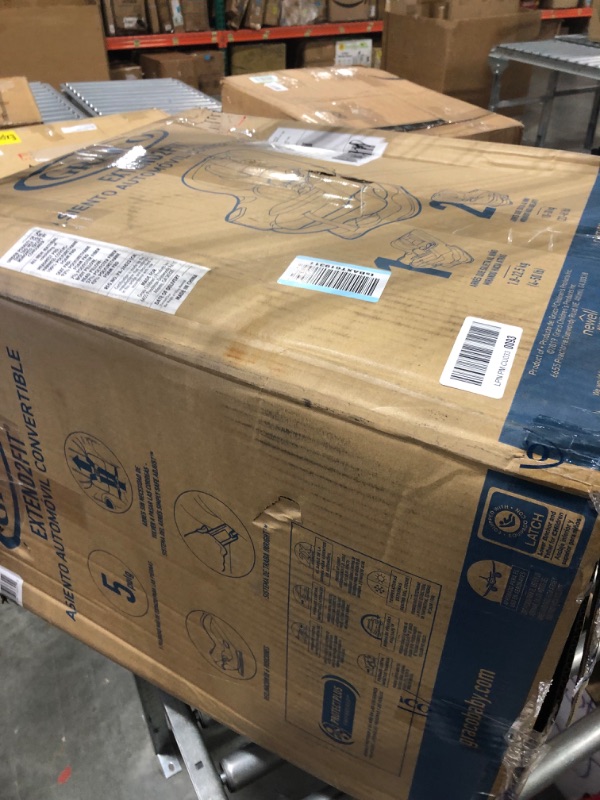 Photo 1 of Graco Extend2Fit Convertible Car Seat, Gotham