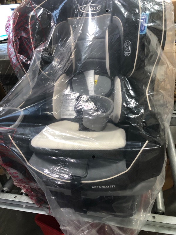 Photo 1 of Graco Extend2Fit Convertible Car Seat, Gotham