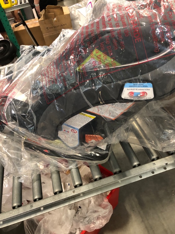 Photo 1 of Graco - Slimfit All-in-One Convertible Car Seat, Darcie
