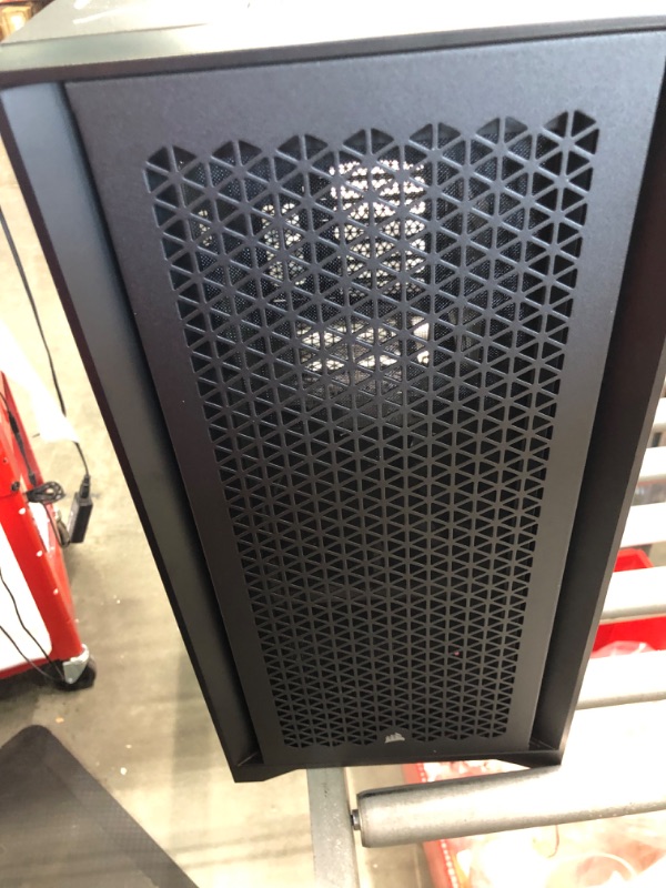 Photo 1 of Corsair 4000D Airflow Tempered Glass Mid-Tower ATX PC Case - Black Black Airflow