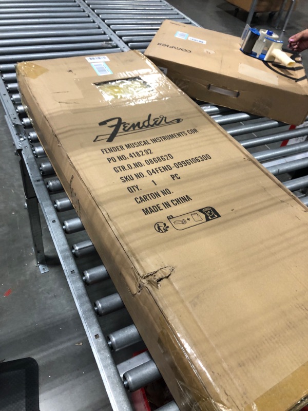 Photo 1 of Fender Classic Series Stratocaster & Telecaster Electric Guitar Hardshell Case
